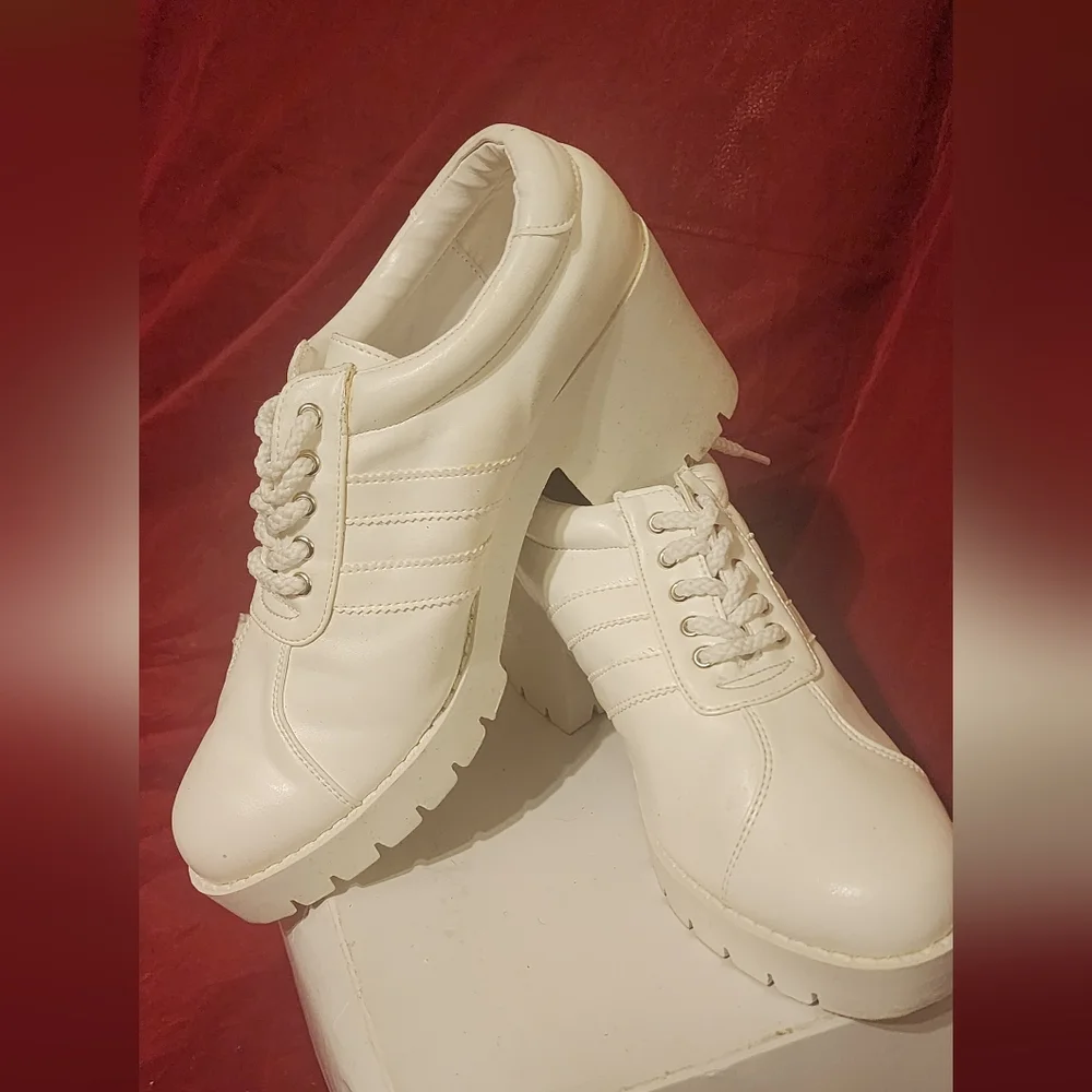 City Snappers sz 8 Nwot nvr worn mc4 - Picture 1 of 5